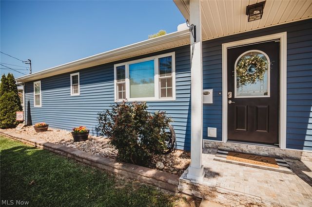 1586 Gene Street, Belpre, OH 45714