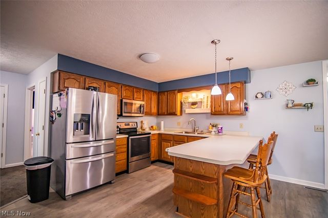1586 Gene Street, Belpre, OH 45714