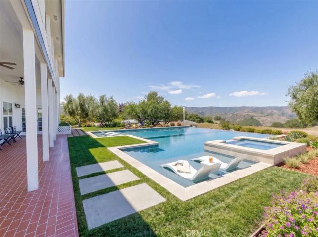 22252 Monte Rancho Dr, Temecula, CA 92590