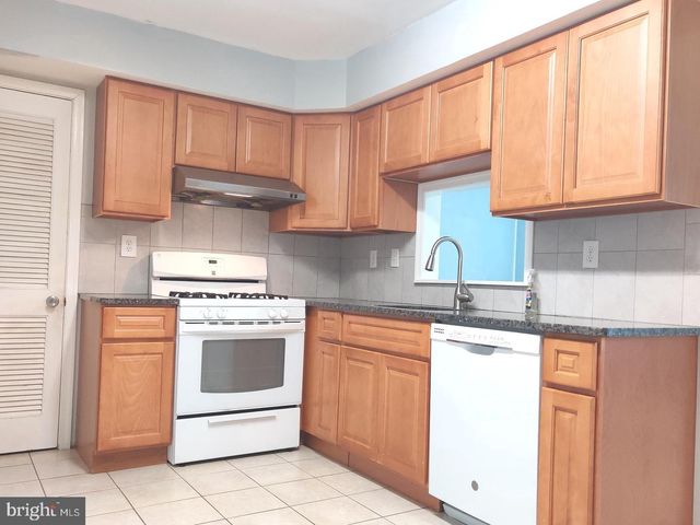 209 CHARING WAY, Mount Laurel, NJ 08054