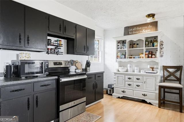 93 Euharlee Street, Taylorsville, GA 30178