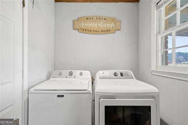 93 Euharlee Street, Taylorsville, GA 30178