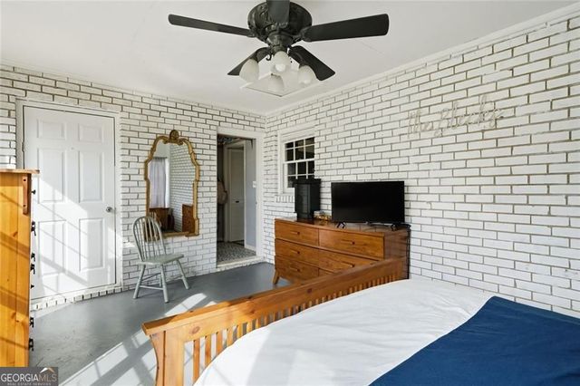 93 Euharlee Street, Taylorsville, GA 30178