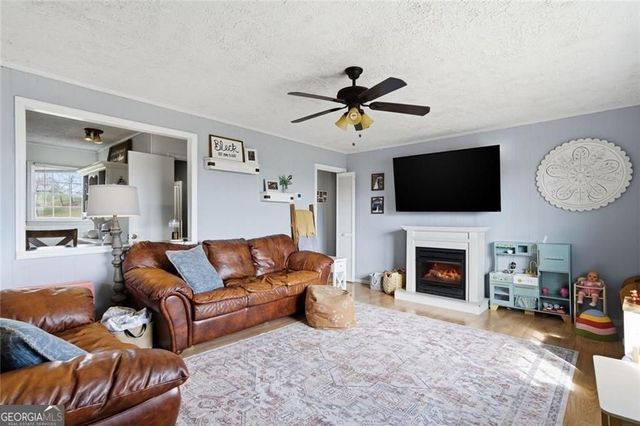 93 Euharlee Street, Taylorsville, GA 30178