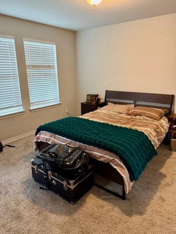 1772 Yaupon Grove LN, Leander, TX 78641