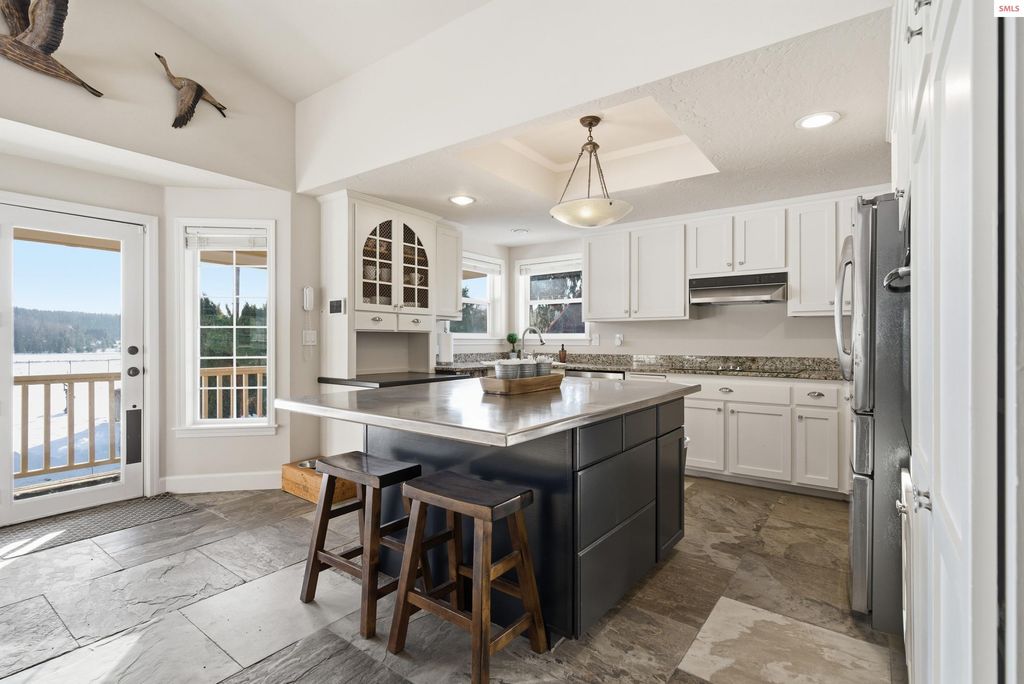 758 Meadowood Rd, Sandpoint, ID 83864 photo 4