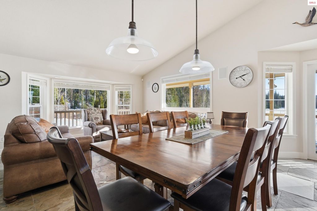 758 Meadowood Rd, Sandpoint, ID 83864 photo 7