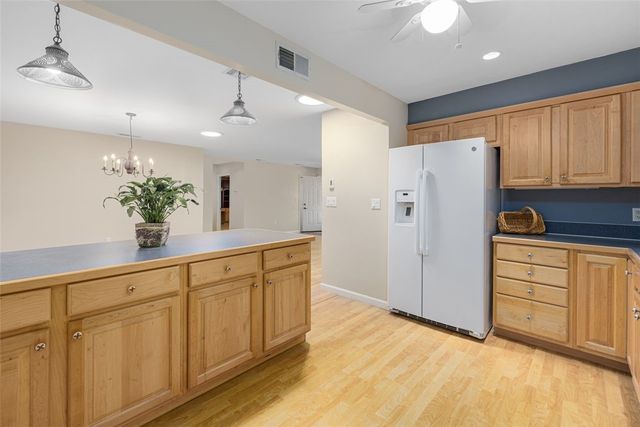 302 Chatham Circle, Warwick, RI 02886