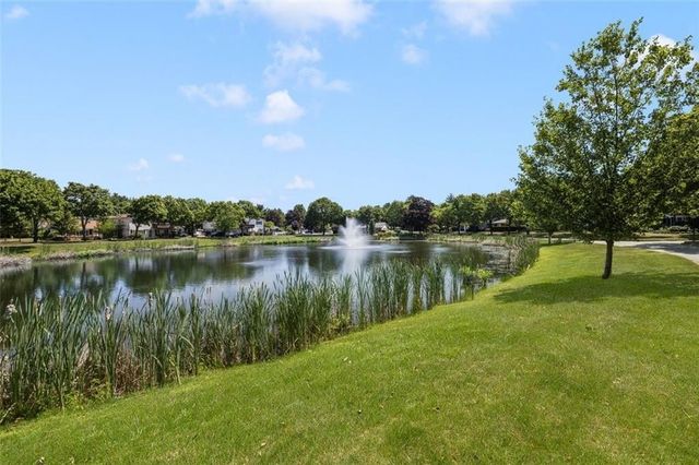 302 Chatham Circle, Warwick, RI 02886