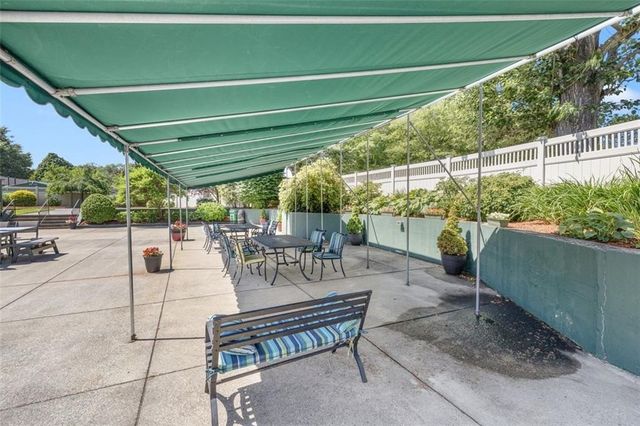 302 Chatham Circle, Warwick, RI 02886