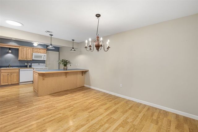 302 Chatham Circle, Warwick, RI 02886