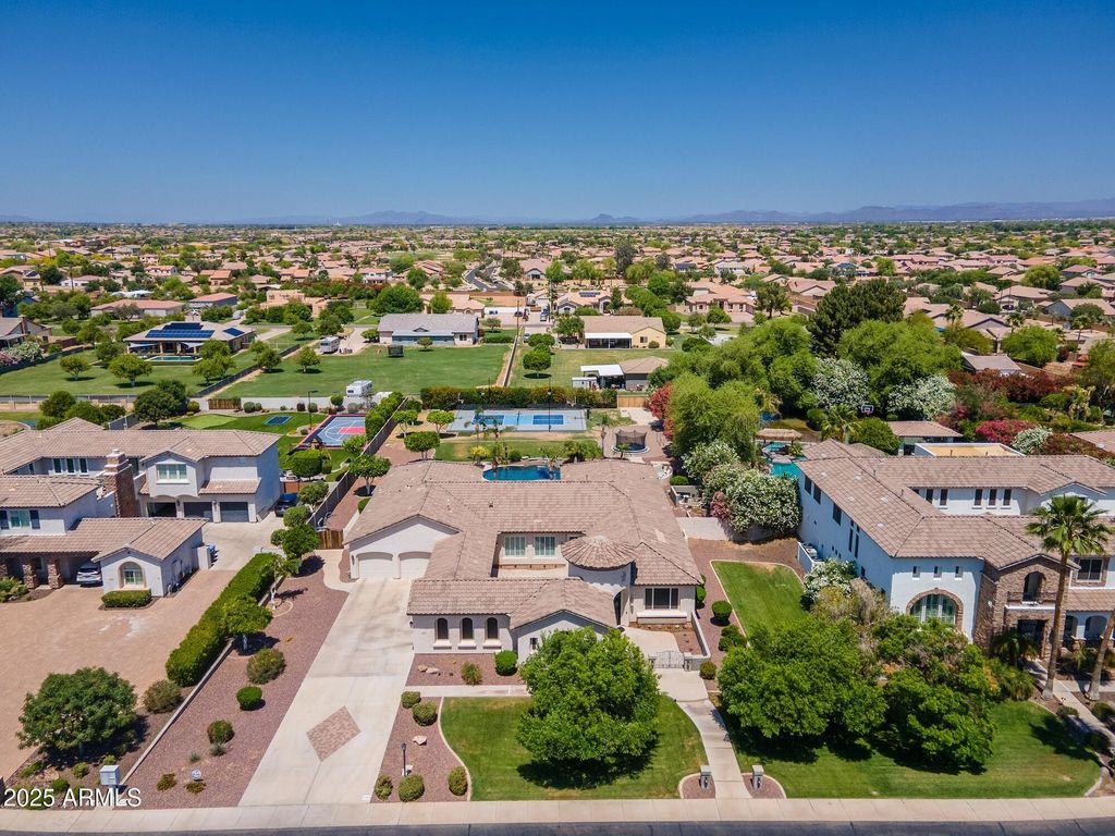 Image 1 of property listing at 3356 E VALLEJO Court, Gilbert, AZ 85298