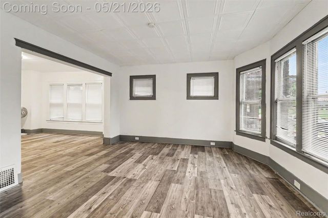 4094 W Euclid Street, Detroit, MI 48204