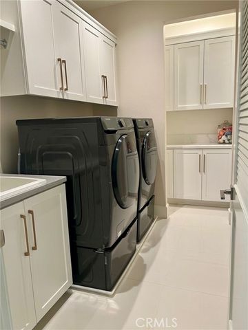 115 Sky Hts, Irvine, CA 92602