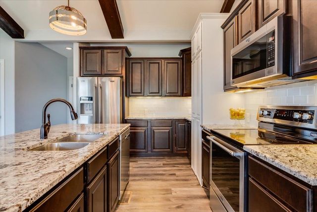 8407 W Coral St, Maize, KS 67101