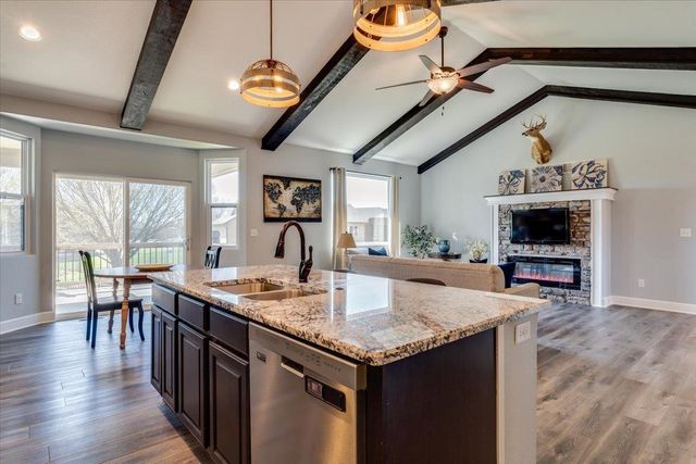 8407 W Coral St, Maize, KS 67101