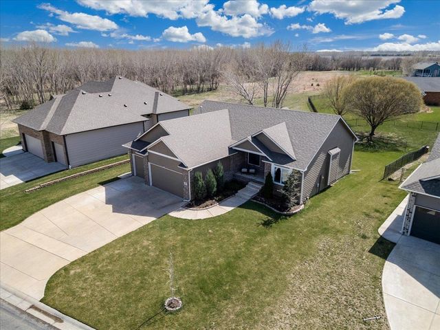 8407 W Coral St, Maize, KS 67101