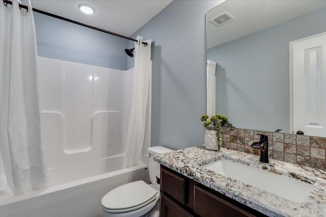 8407 W Coral St, Maize, KS 67101