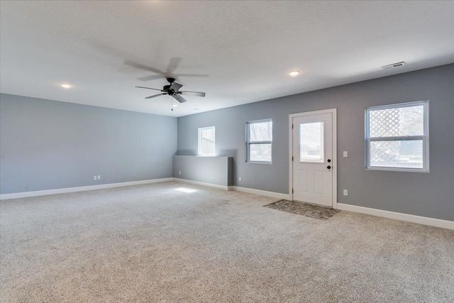 8407 W Coral St, Maize, KS 67101