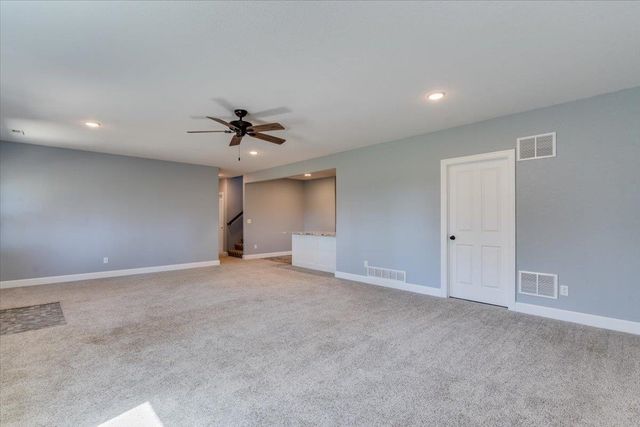 8407 W Coral St, Maize, KS 67101