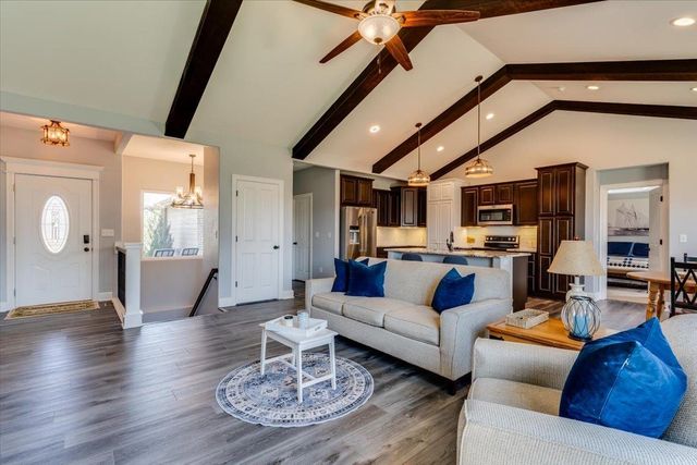 8407 W Coral St, Maize, KS 67101