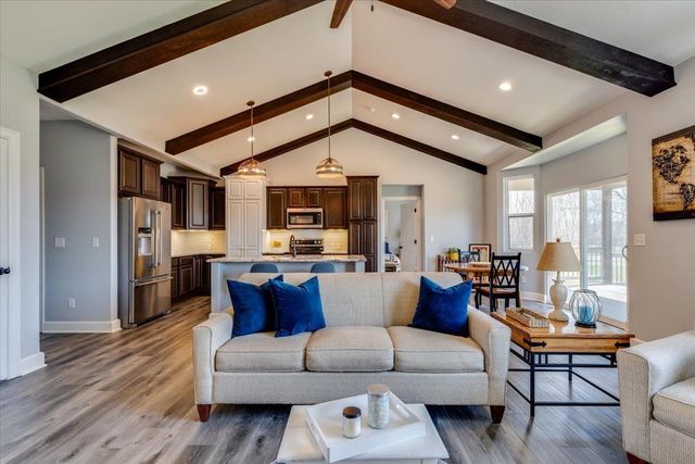 8407 W Coral St, Maize, KS 67101