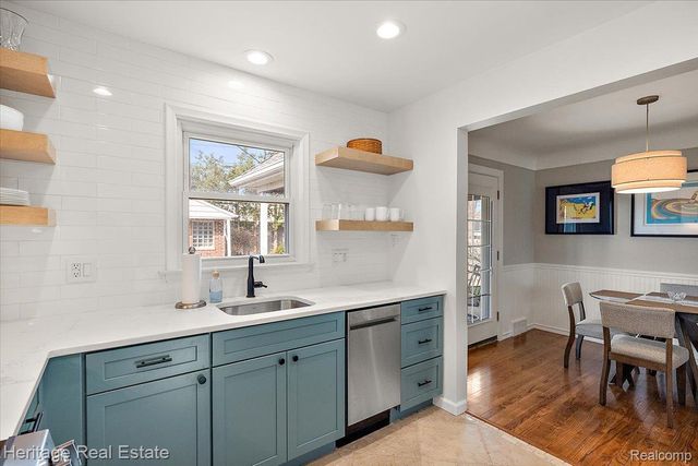 2335 Hawkins Avenue, Royal Oak, MI 48073