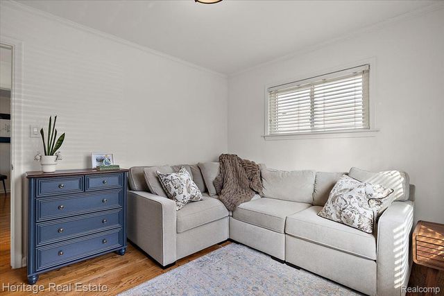 2335 Hawkins Avenue, Royal Oak, MI 48073