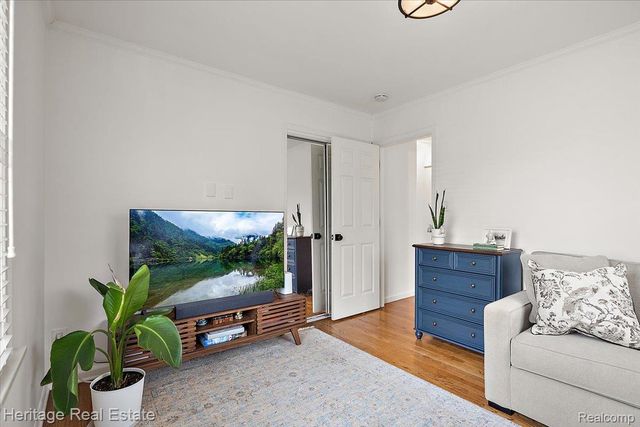 2335 Hawkins Avenue, Royal Oak, MI 48073