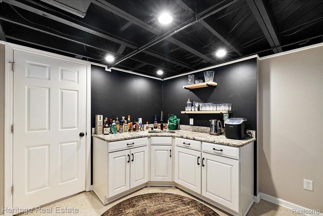 2335 Hawkins Avenue, Royal Oak, MI 48073