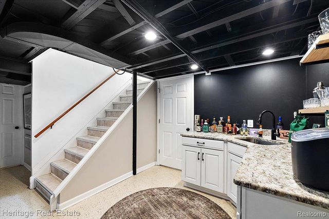 2335 Hawkins Avenue, Royal Oak, MI 48073