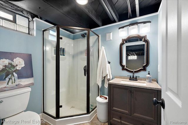 2335 Hawkins Avenue, Royal Oak, MI 48073