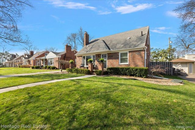 2335 Hawkins Avenue, Royal Oak, MI 48073