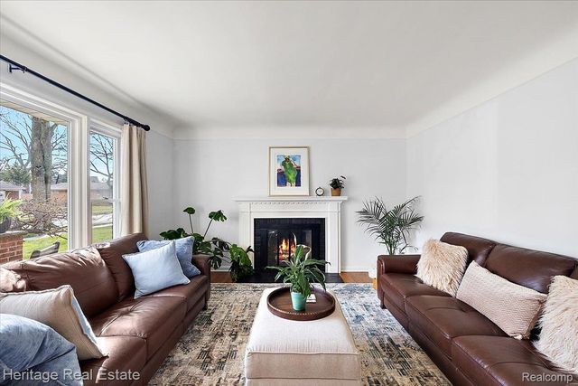 2335 Hawkins Avenue, Royal Oak, MI 48073