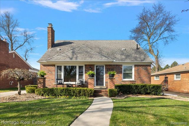 2335 Hawkins Avenue, Royal Oak, MI 48073