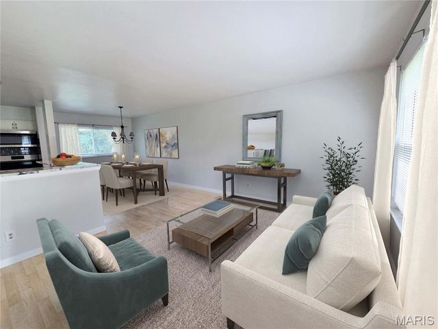 601 Burwick Terrace, Manchester, MO 63021