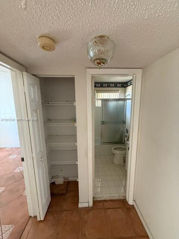 3171 Holiday Springs Boulevard 325, Margate, FL 33063