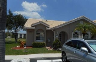 3171 Holiday Springs Boulevard 325, Margate, FL 33063