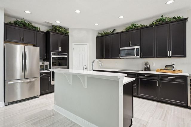 359 BLUE CYPRESS DRIVE, Groveland, FL 34736