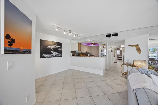 534 PINELLAS BAYWAY S 101, St Petersburg, FL 33715