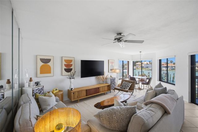 534 PINELLAS BAYWAY S 101, St Petersburg, FL 33715