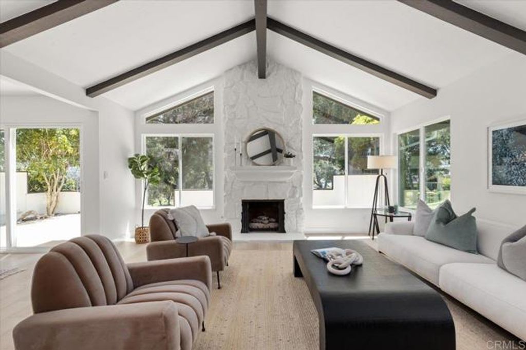 1259 La Casa Drive, San Marcos, CA 92078