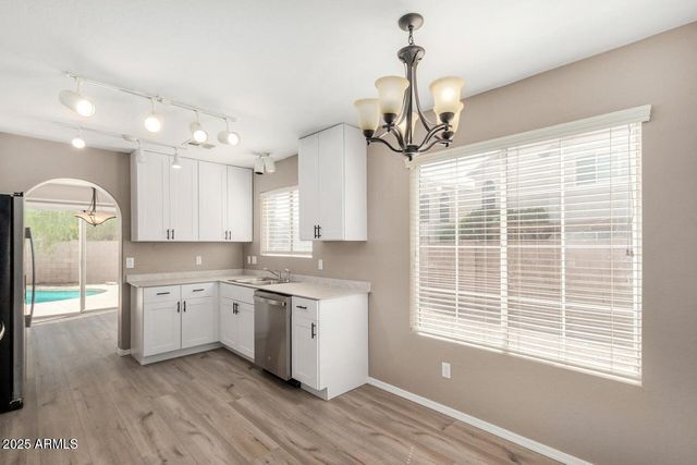 3719 E INVERNESS Avenue 14, Mesa, AZ 85206