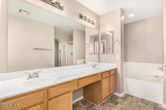 3719 E INVERNESS Avenue 14, Mesa, AZ 85206