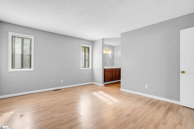 1100 Charter Oak Drive, Taylors, SC 29687