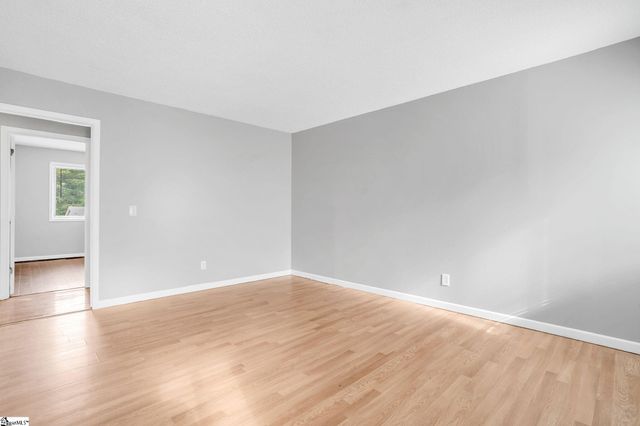 1100 Charter Oak Drive, Taylors, SC 29687