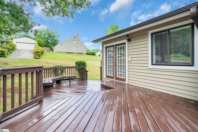 1100 Charter Oak Drive, Taylors, SC 29687