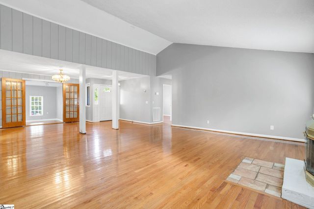 1100 Charter Oak Drive, Taylors, SC 29687