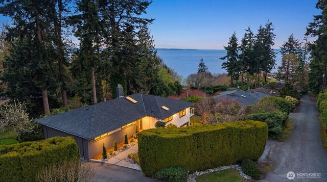 16858 76th Avenue W, Edmonds, WA 98026