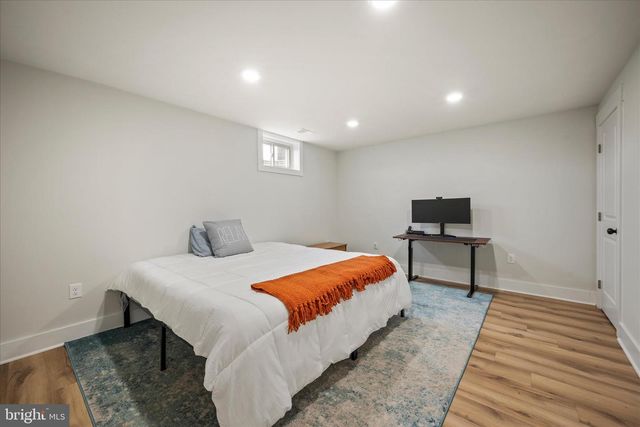 886 MIDDLE FORK RD, Cross Junction, VA 22625